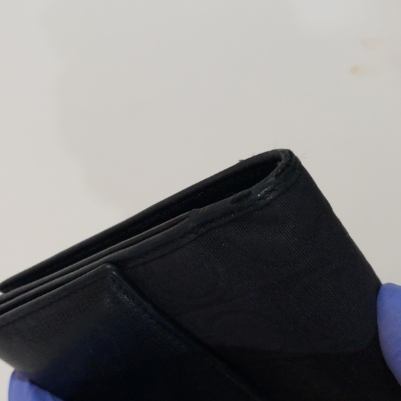 Luxury Salvatore Ferragamo Coin Wallet – Canvas & Black Leather, Gancini Clip - Picture 6 of 15